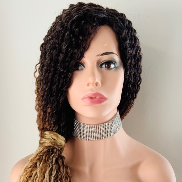 Long “Put On & Go” Wavy Twist Style Ombre Toffee Blonde Color Synthetic Wig 🙌 - Picture 9 of 12